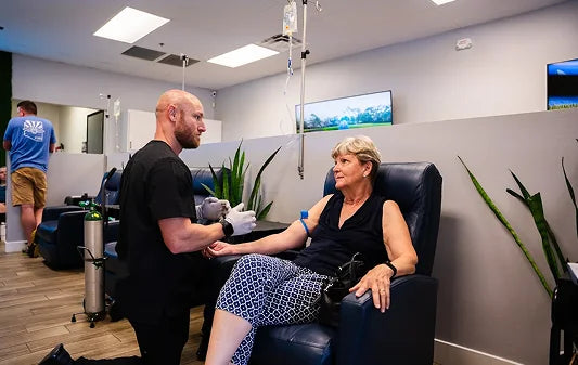AZ IV Medics Scottsdale clinic provider with IV therapy client